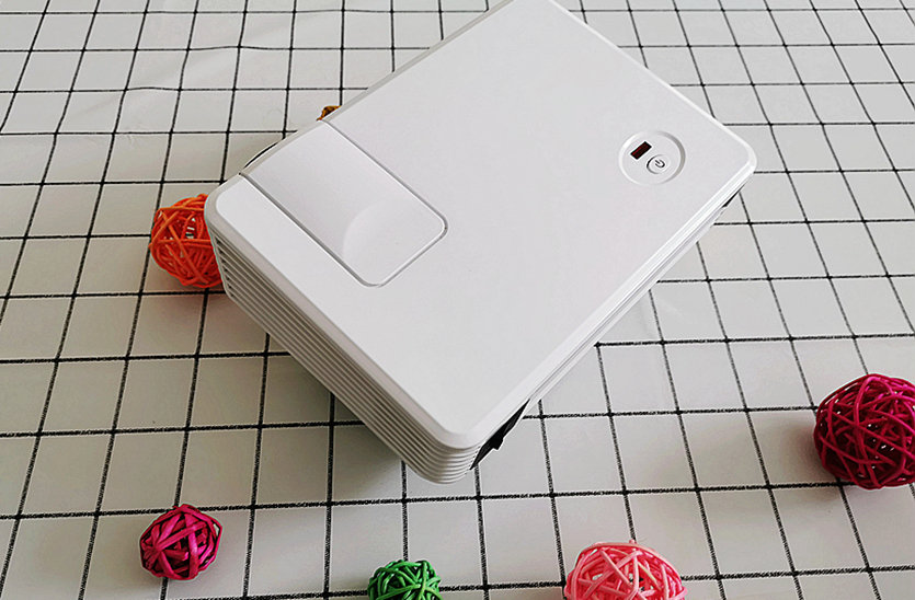 瑞格尔迷你投影,瑞格尔投影数码科技