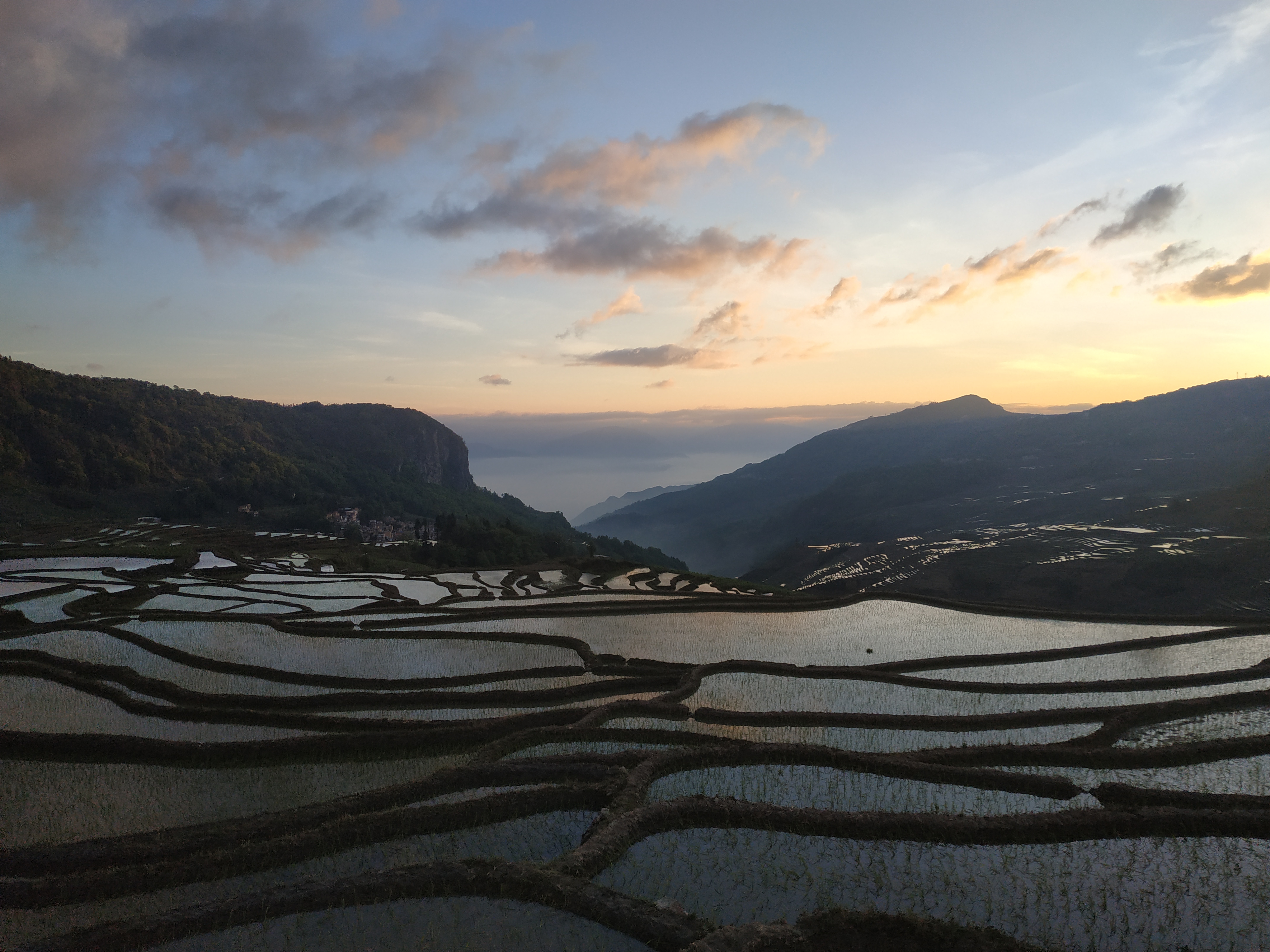 长期旅游怎么住宿最便宜,一个人穷游中国最佳住宿方法