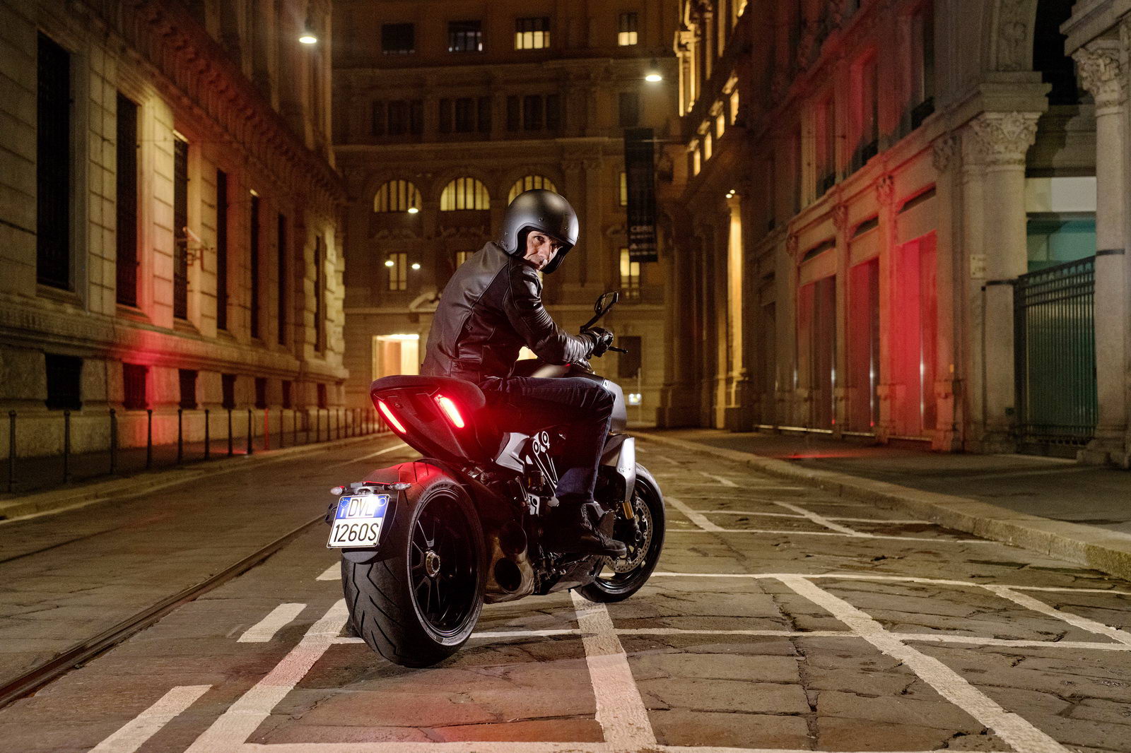 杜卡迪diavel大魔鬼1260,杜卡迪diavel1260s多少钱