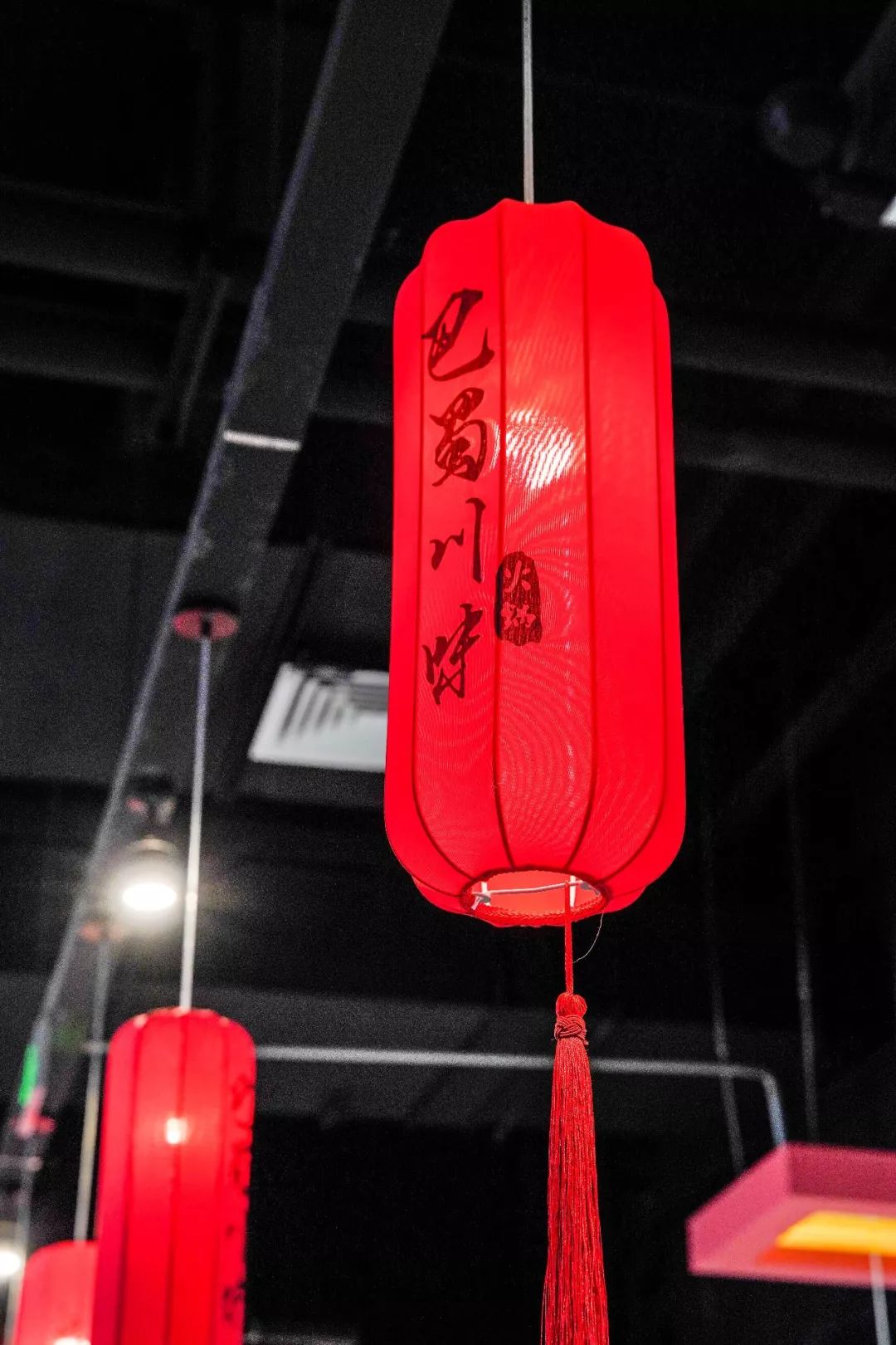 吃地道成都老火锅满满的巴蜀风格,正宗巴蜀味道火锅