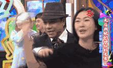 偷偷看前任的朋友圈,深夜偷看前任的朋友圈