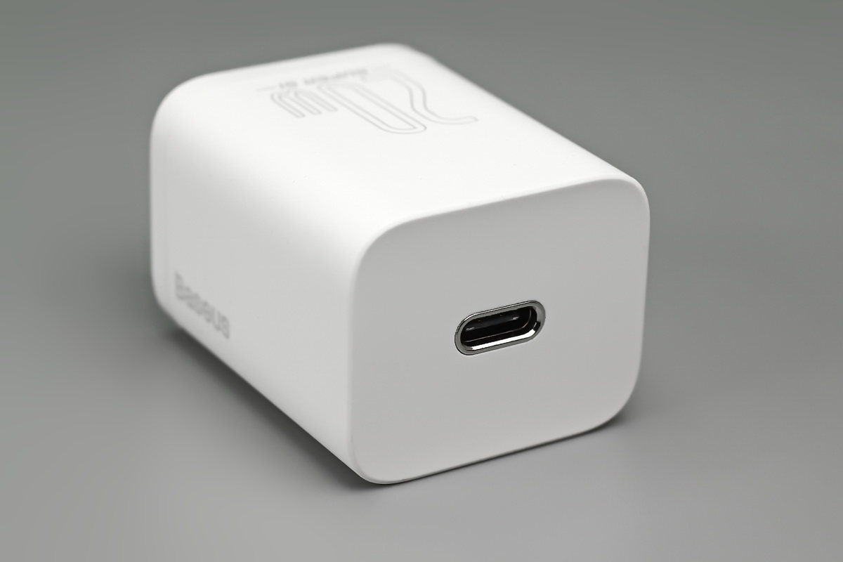 倍思超级硅30w充电头评测,supersipro超级硅快充充电器