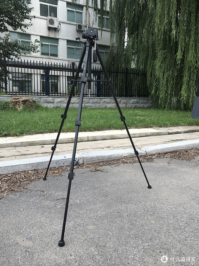 如何选择摄影独脚架,独脚架和三脚架怎么选