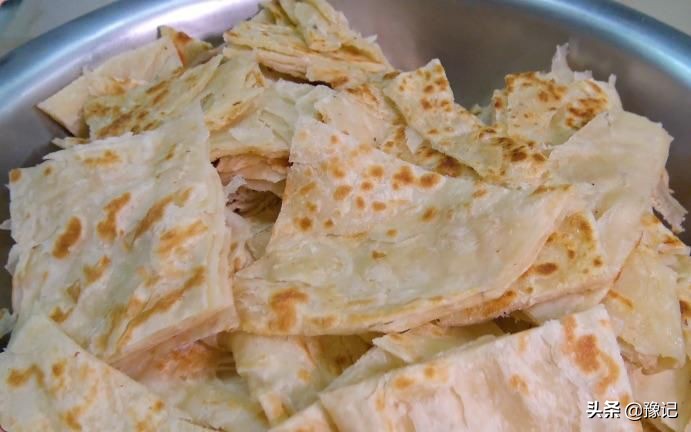 过去的八月十五,衡量儿媳的孝心,就看一碗泼顶子菜