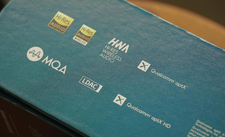 又一部能买两台苹果手机、两部华为手机的国产超豪华MP3问世了