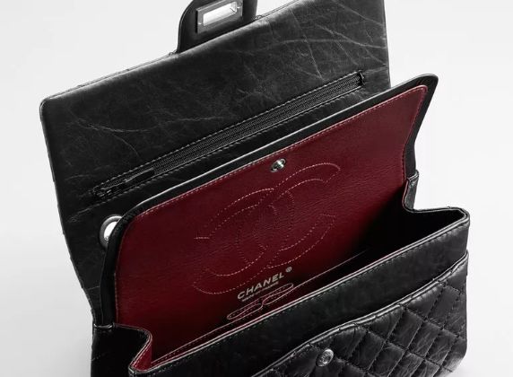 刘雯身穿chanel2018,刘雯香奈儿同款包