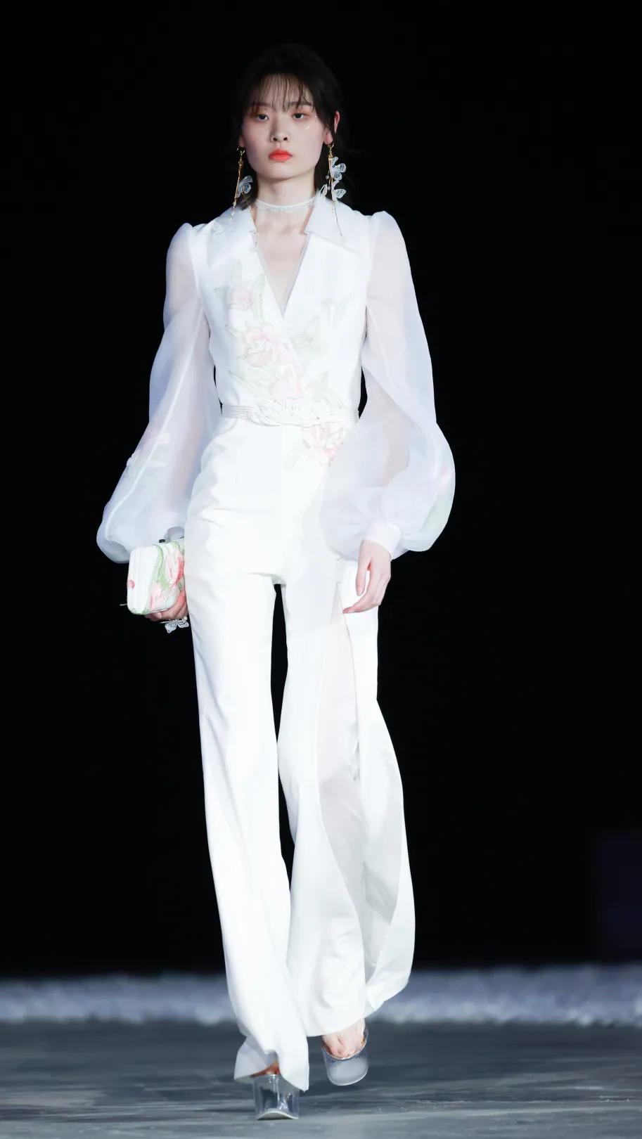 2021秋季流行款式风格,趋势2022春夏八大流行款式设计