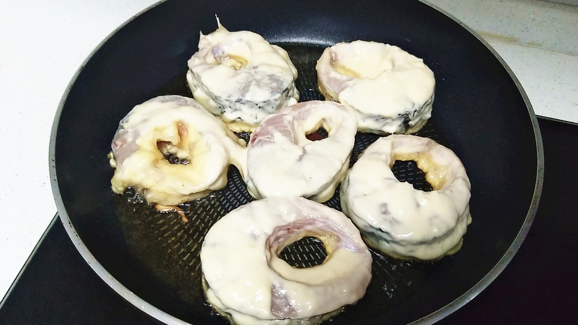 草鱼炖豆腐加什么配菜,清炖草鱼汤豆腐怎么炖好吃又简单