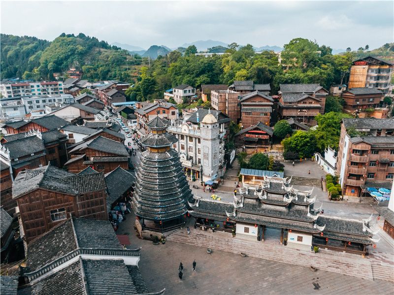贵州除了千户苗寨还有其他玩的吗,贵州千户苗寨外的古镇
