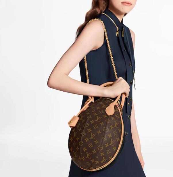 钟楚曦宋妍霏对比照,宋妍霏钟楚曦时尚搭配