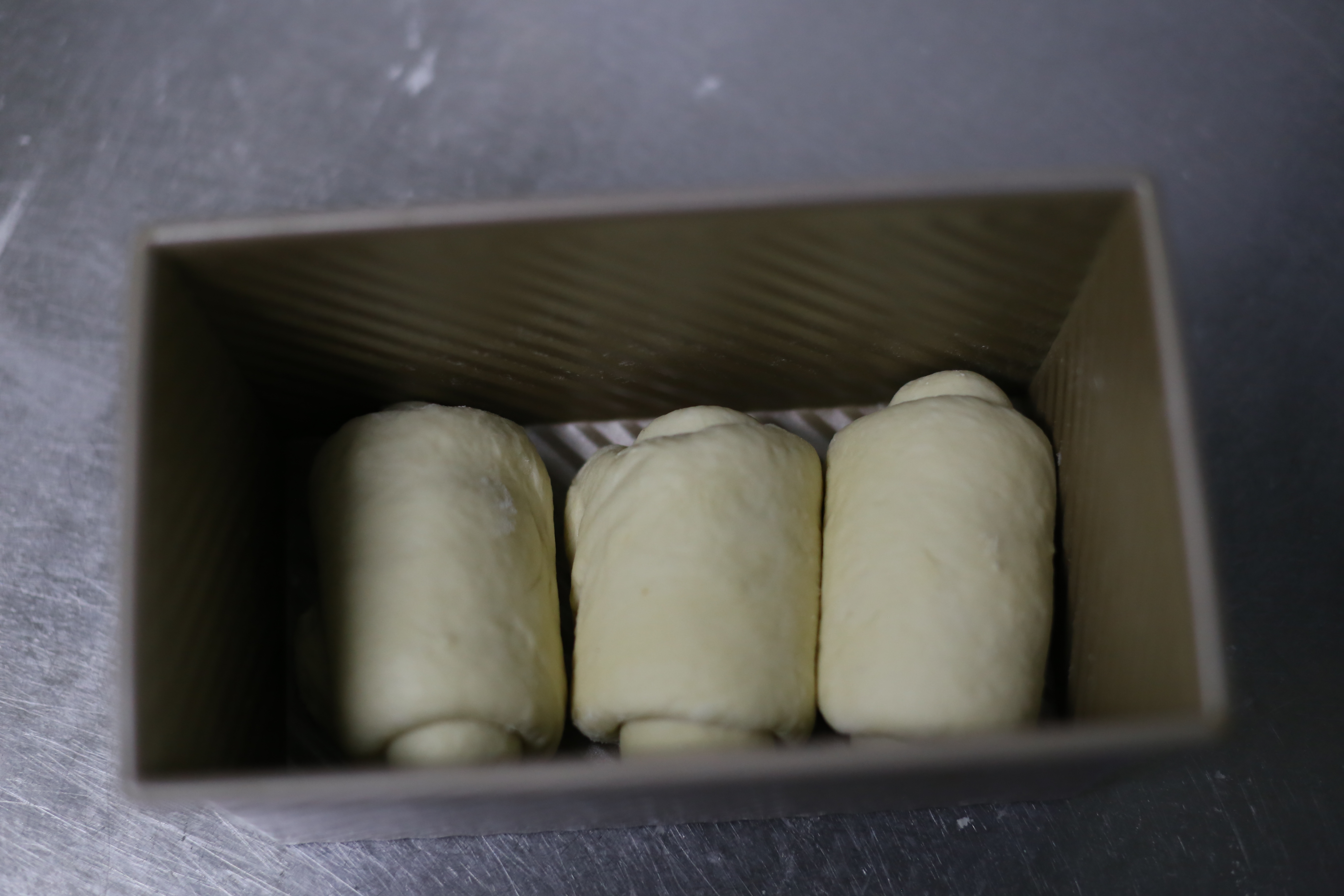 白吐司口感介绍,做吐司哪款高筋面粉好