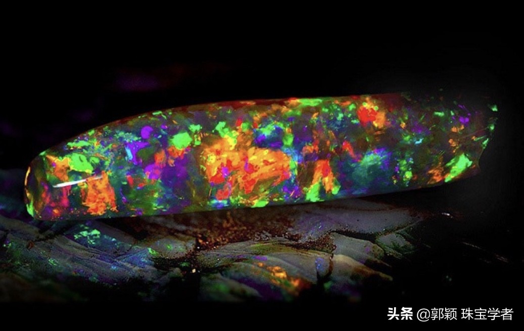 宝石保时捷,宝石欧泊有猫眼吗