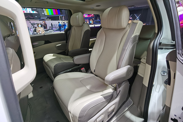 吉利星瑞和高尔夫8哪个更值得买,高尔夫和星瑞