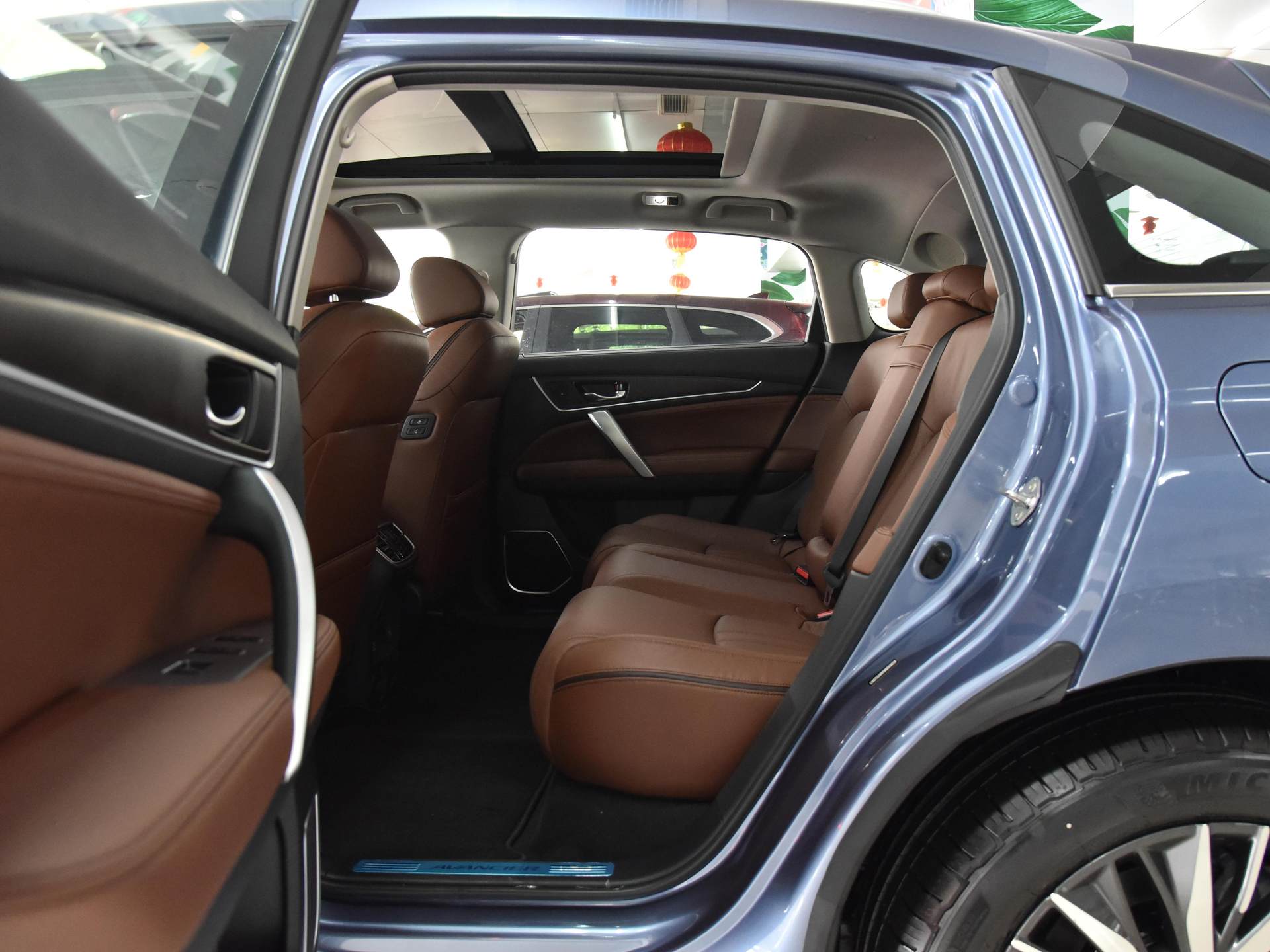 2.0t动力好7座4驱suv车推荐,什么车比冠道的空间大动力强