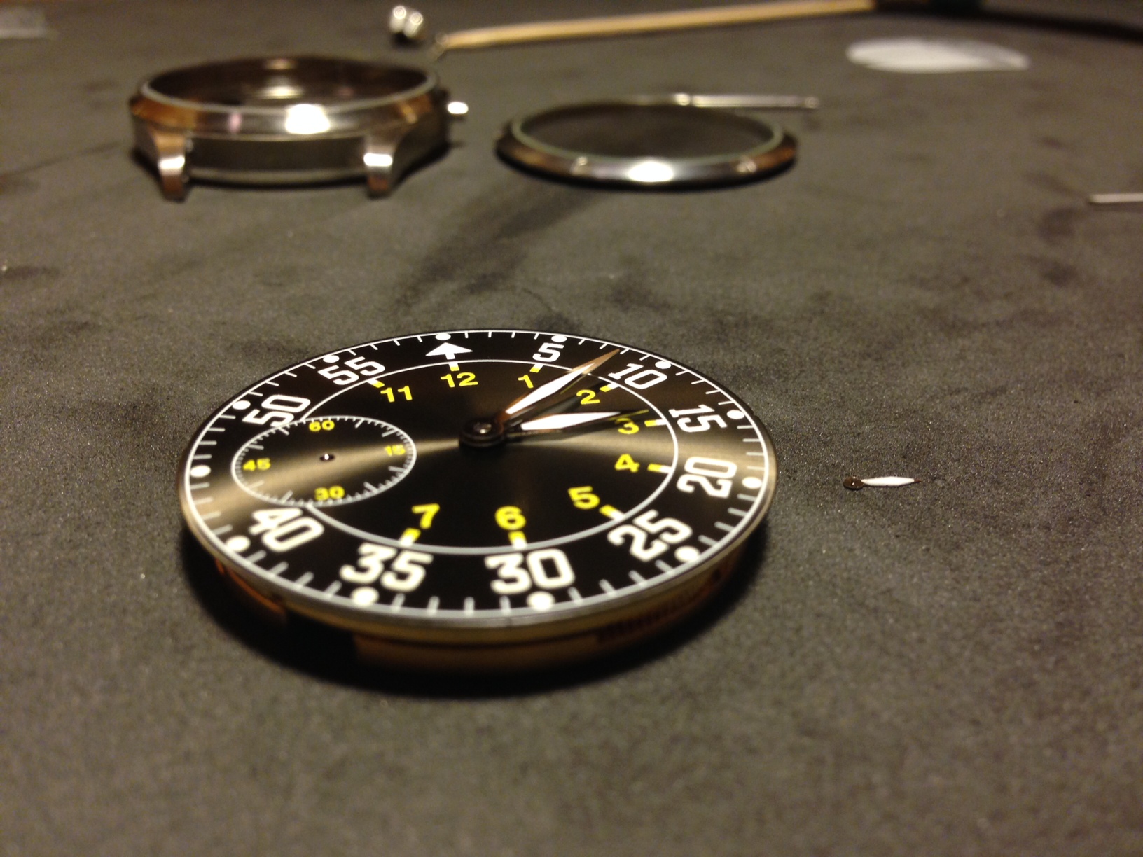 看看老外DIY机械手表