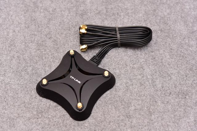 399?799?—同方案AC3200无线网卡到底差在哪?