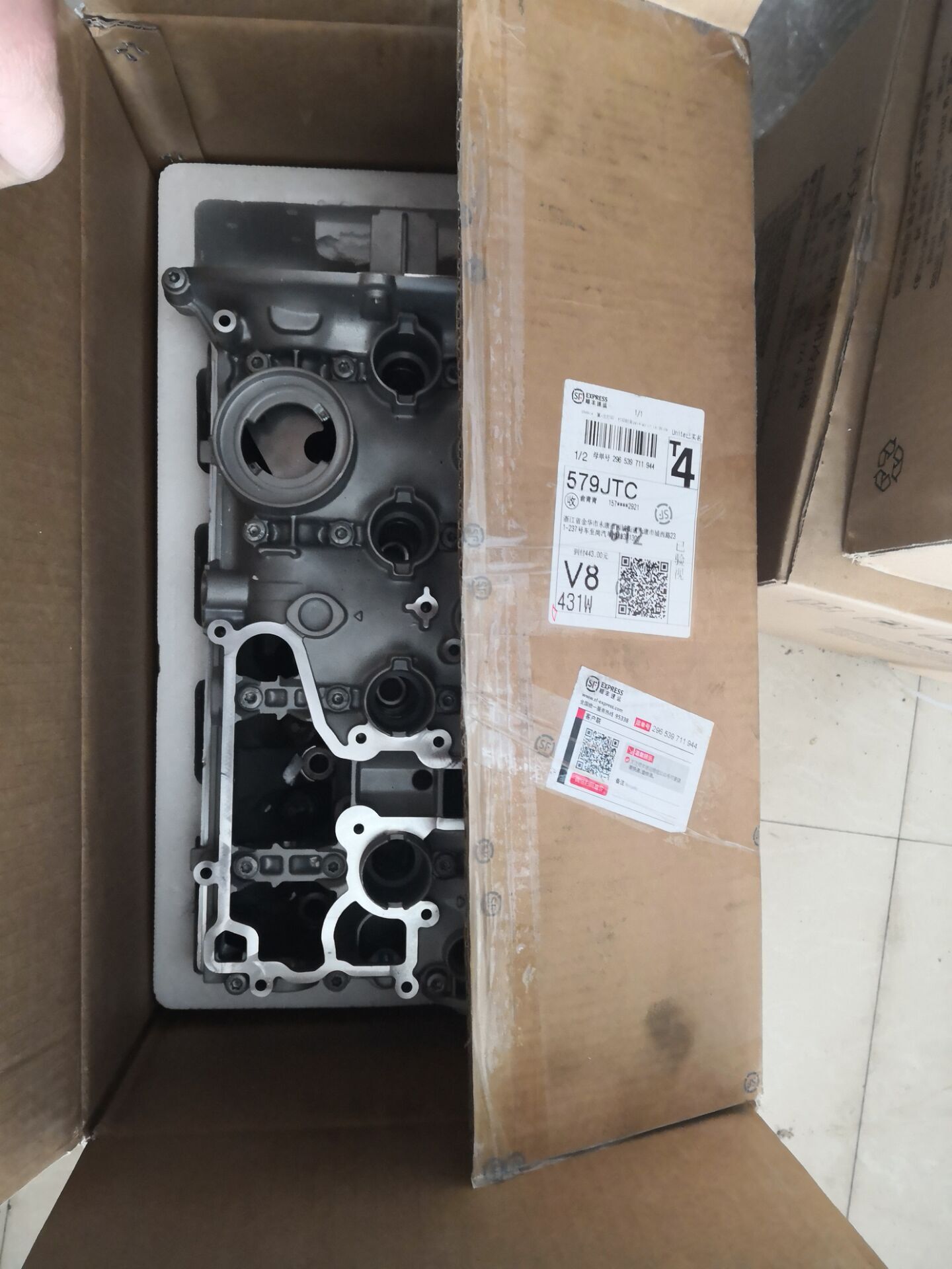 奥迪a4l严重烧机油怎么解决,奥迪a4l缸盖三通刚换过还是漏水