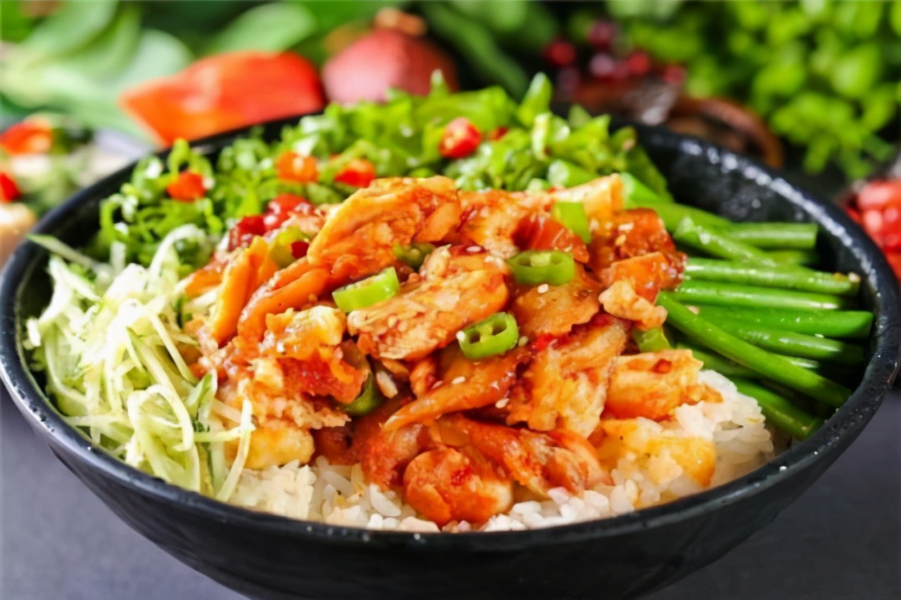 乐享厨亚运村店卖的飘香烤肉拌饭为什么会这么火？