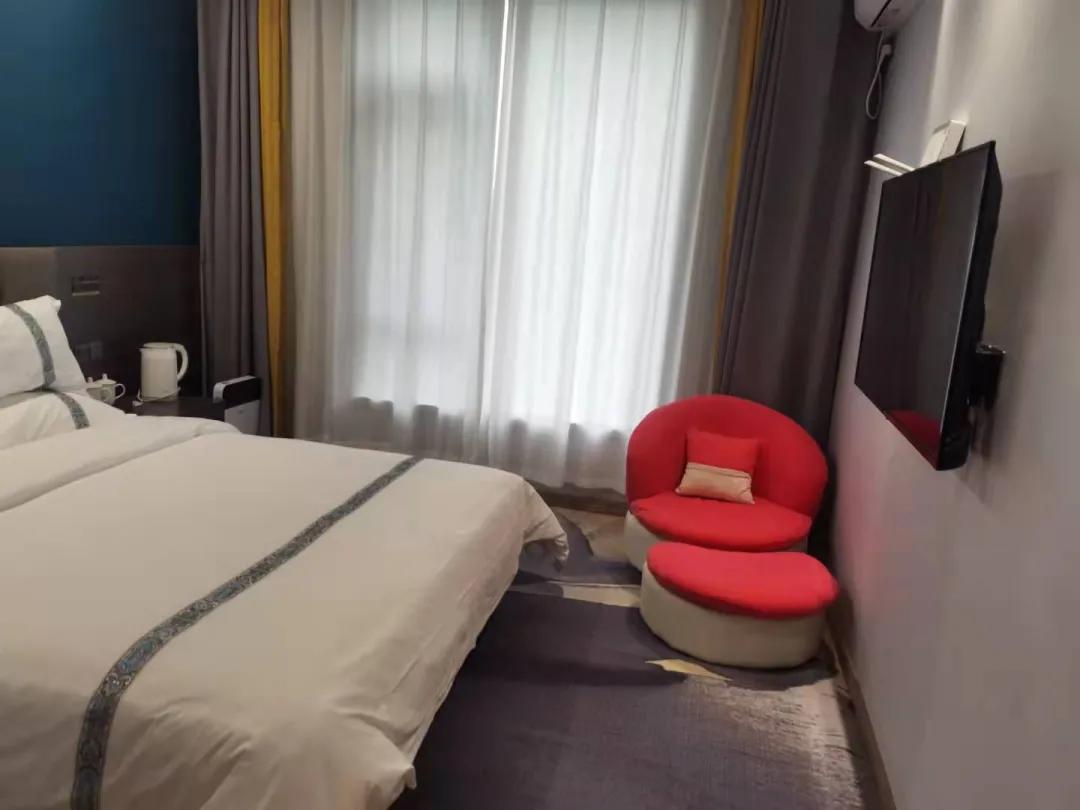 龙庆峡八达岭皇冠假日酒店,龙庆峡国际大酒店预订