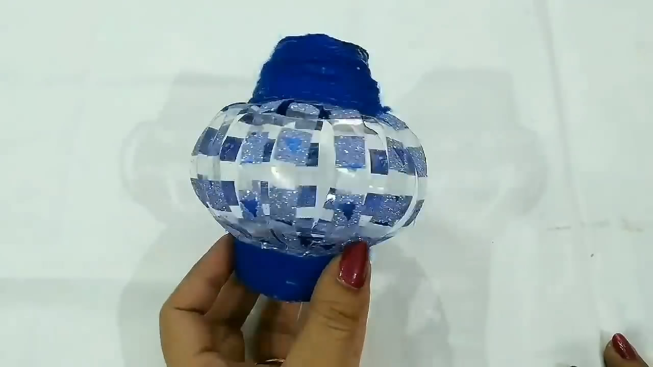 塑料瓶手工灯笼制作方法大全,塑料瓶手工制作灯笼教程图解