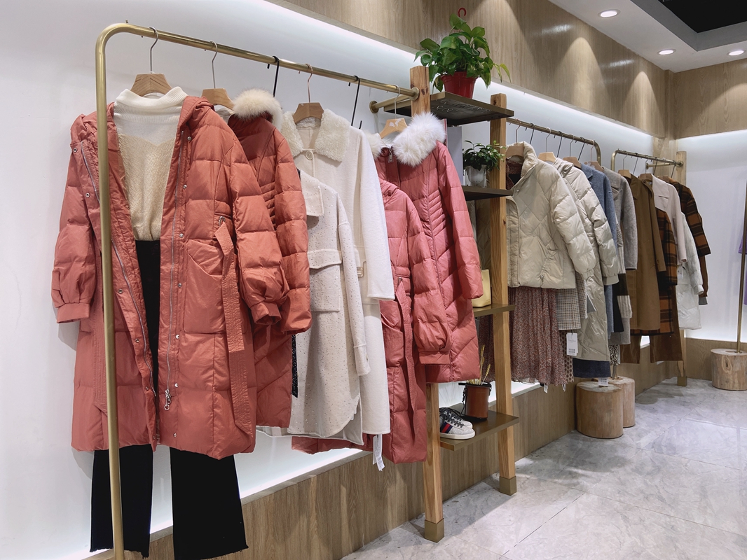 卡嘉茜女装官方旗舰店,卡嘉茜女装是什么档次