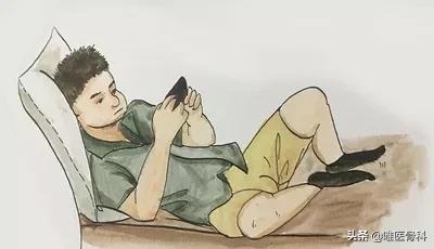 一招改善含胸驼背骨科医生,骨科医院专门矫正驼背