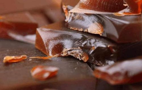 长期吃阿胶可以延缓衰老吗,常吃阿胶的女性有什么变化