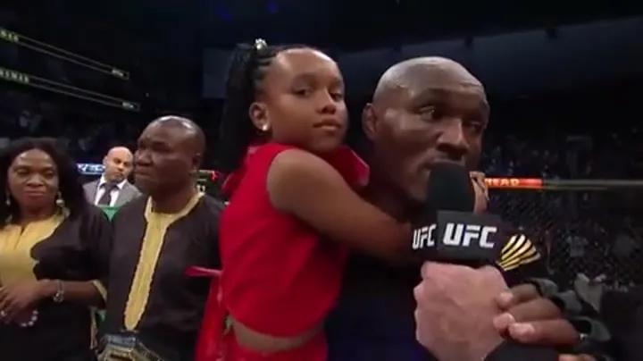 ufc历任重量级冠军资料大全,ufc卡马努乌斯曼vs李景亮