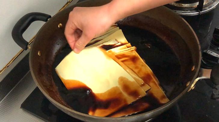 豆腐皮别炒菜吃了教你这样的做法,豆腐皮怎么做好吃又简单孩子爱吃