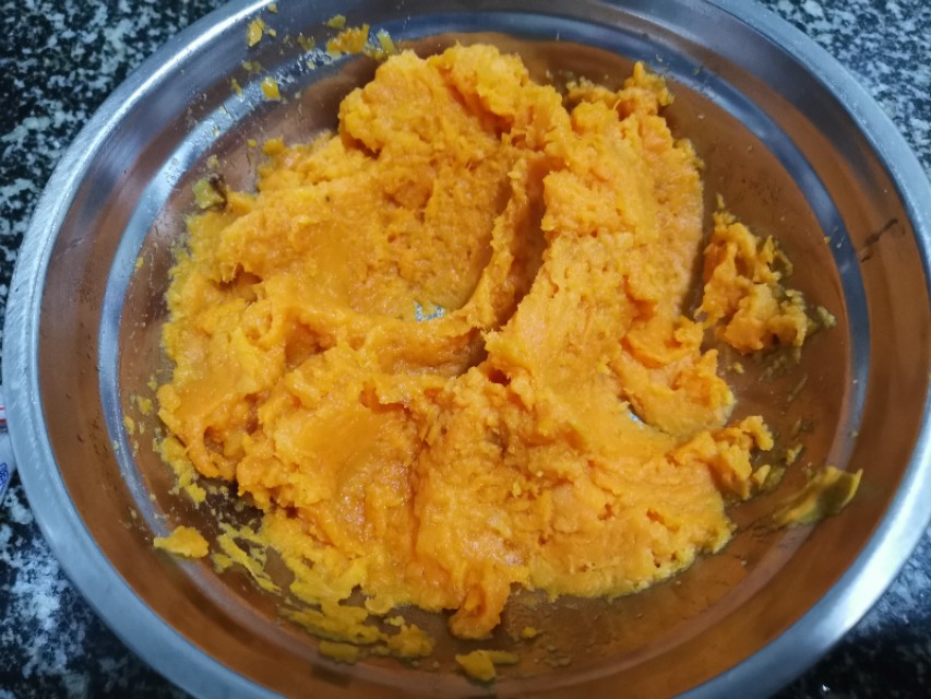 简单好吃的芋圆做法详细步骤,自己制作的芋圆煮出来怎么硬硬的