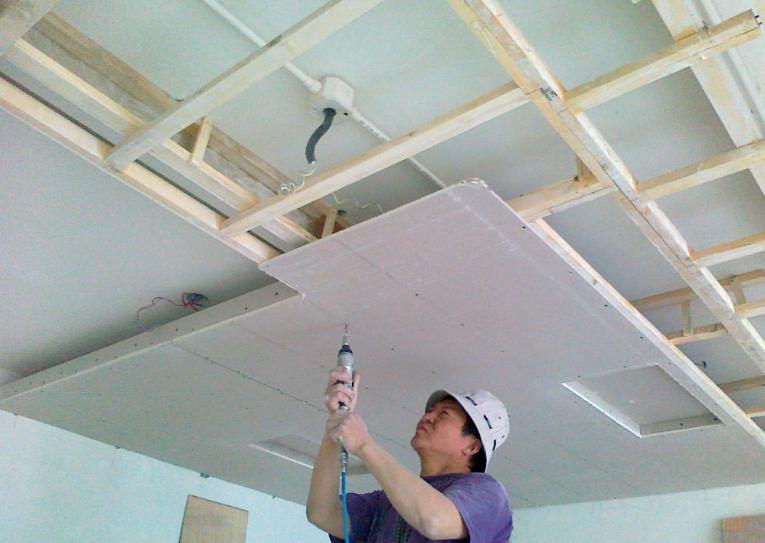 装修是一件很繁琐的事特别是厨房,装修是一件麻烦的事情