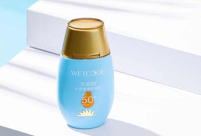 想要底妆细腻服帖不卡粉,底妆秘诀零毛孔无暇底妆至关重要