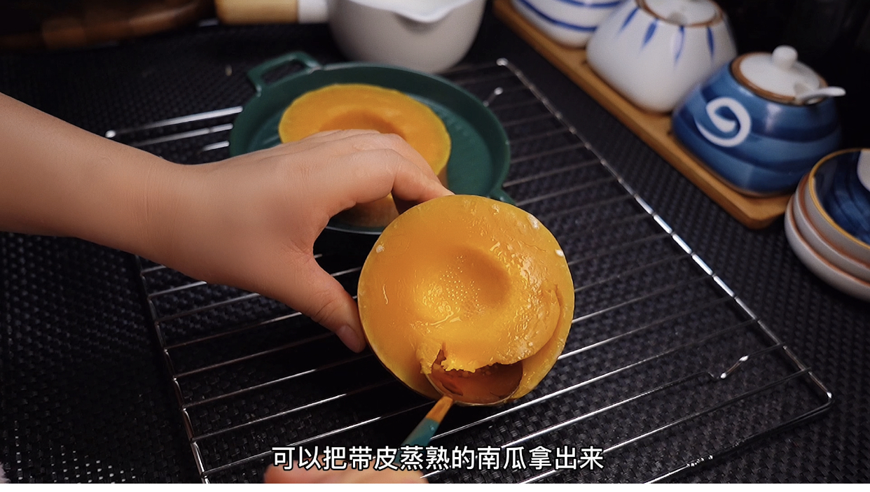 自制火锅底料，竟然可以直接吃！入口一点都不辣，还是冰冰凉凉的