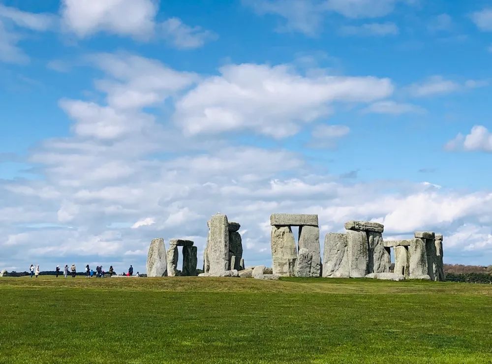 在英国开车自驾游,英国自驾游20000够吗