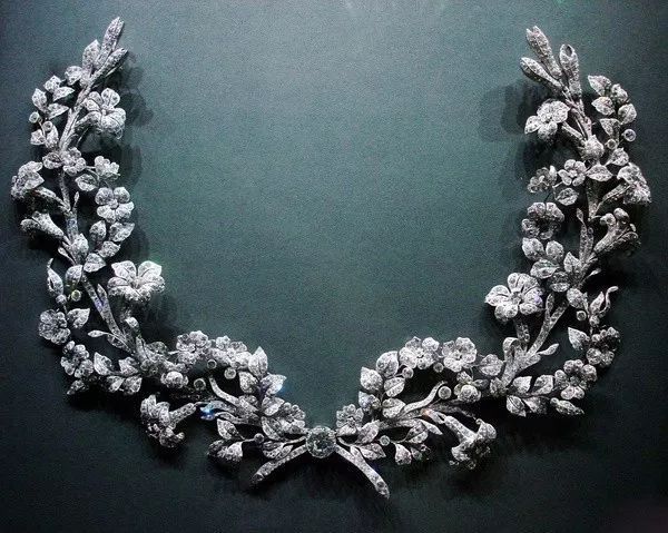 卡地亚经典金曲,卡地亚隽永设计