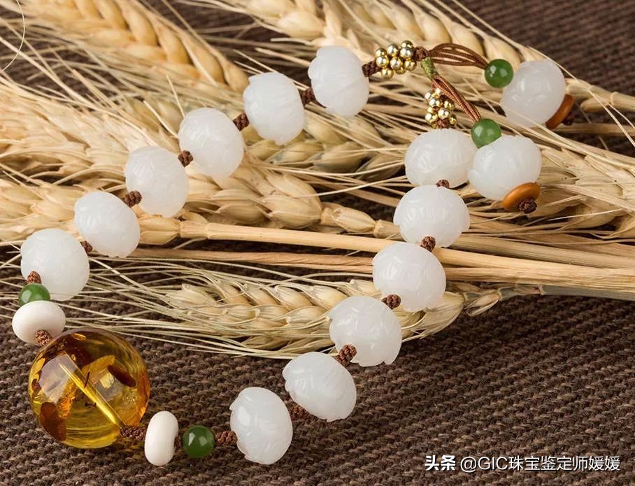 手串戴久了真的会给人带来好运吗,玉石手串戴久了会不会有划痕