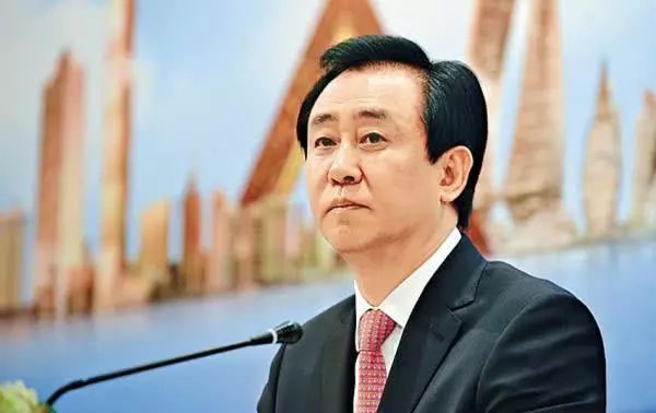 许家印和恒大究竟面临什么局面,为啥恒大负债许家印还能盈利500亿