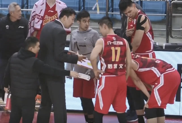 八一惜败四川赛后采访完整版,八一最后一秒被绝杀视频