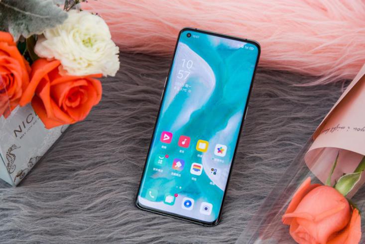 目前市场上最好用的手机是哪一款,最新款手机推荐性价比高的有哪些