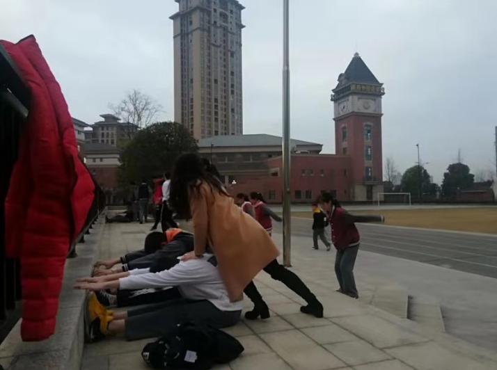 成都王府邹玉，用关爱引领成长，用实力赢来口碑