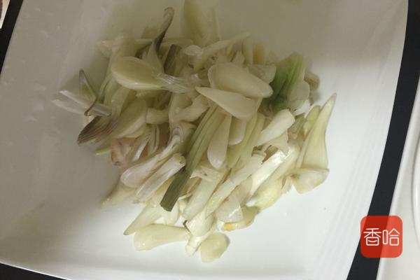 它是“菜中灵芝”,每次炒菜加几颗,不打郎中门前过,秋天别错过