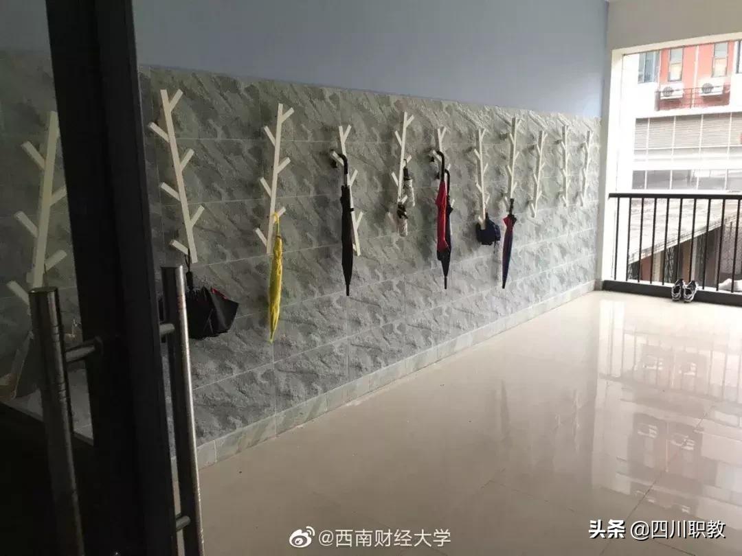 川大宿舍是几人一间,川大一寝室12人全部读研