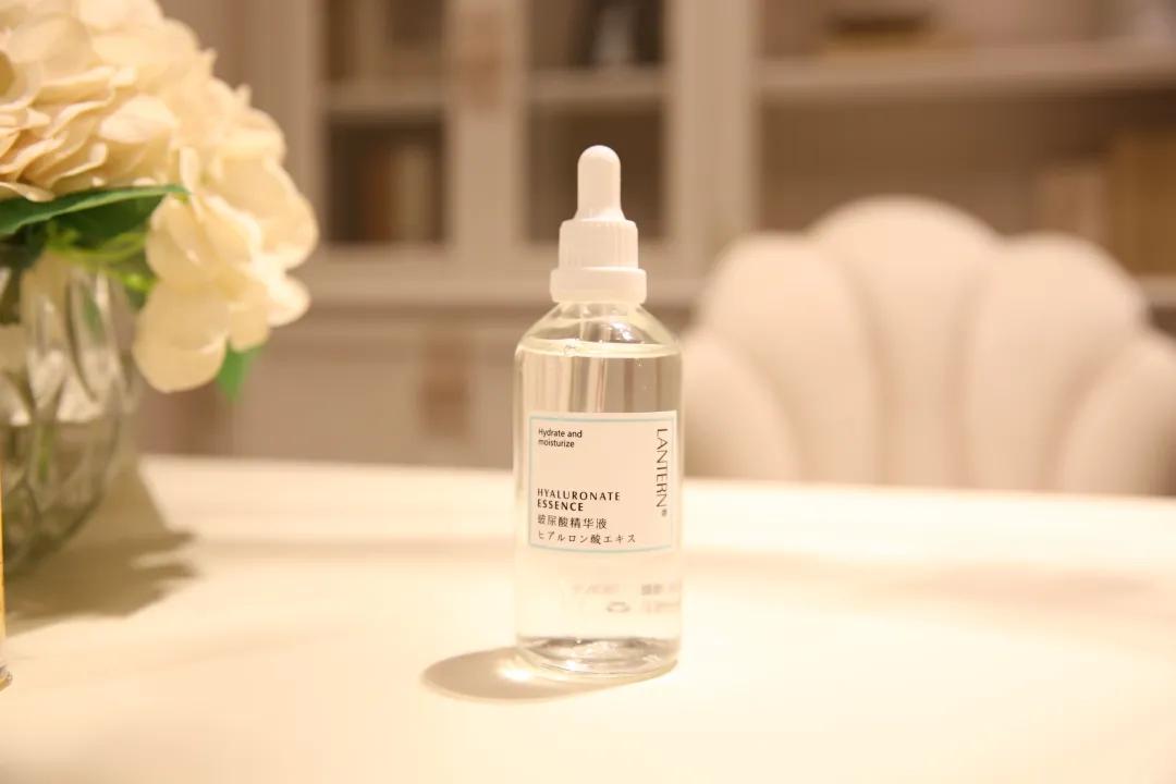 皮肤粗糙毛孔大用什么护肤最好,护肤粗糙怎么改善