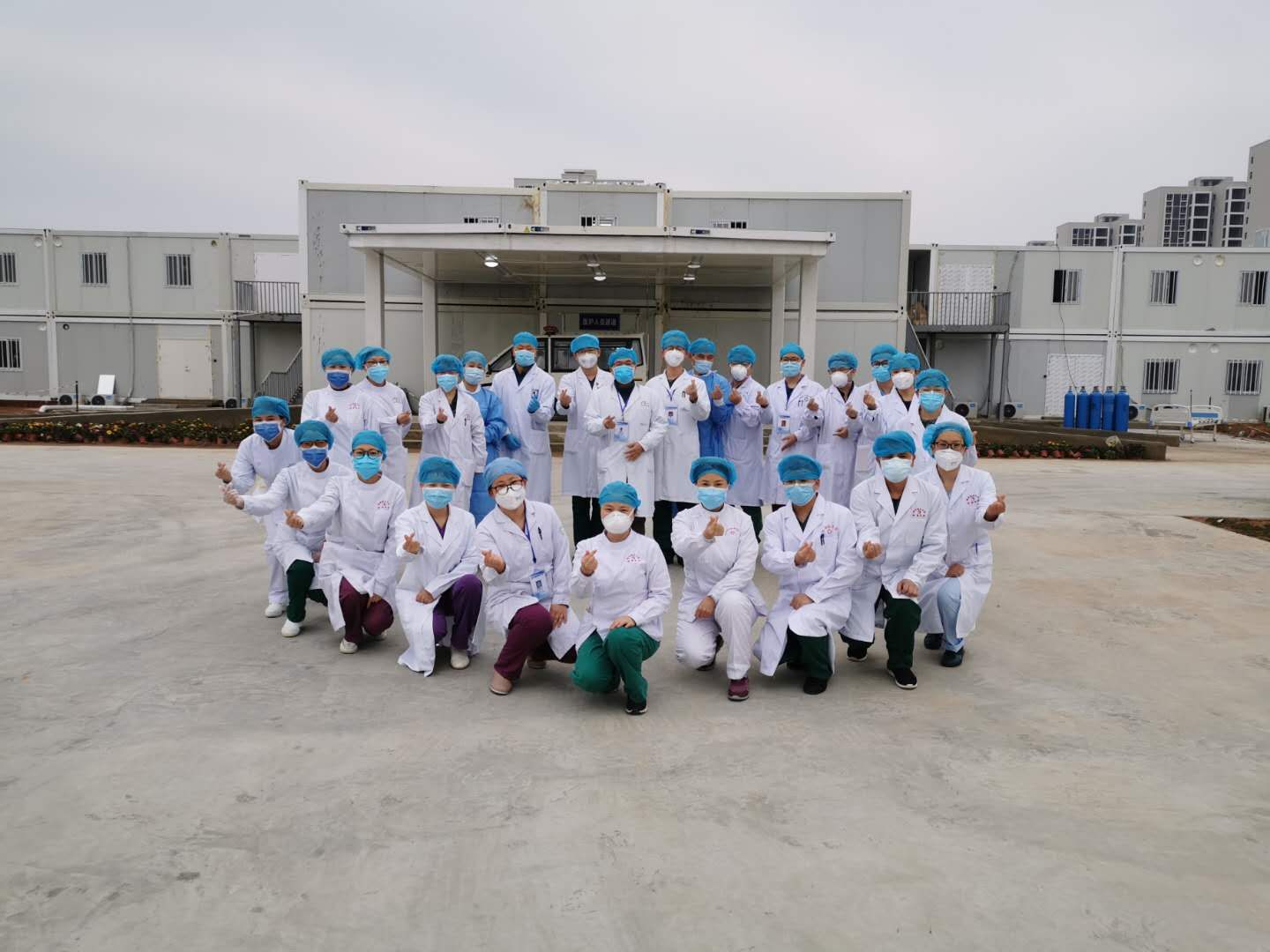 她是感染科护士也是酒店楼层长，祝在鄂州的她们节日快乐