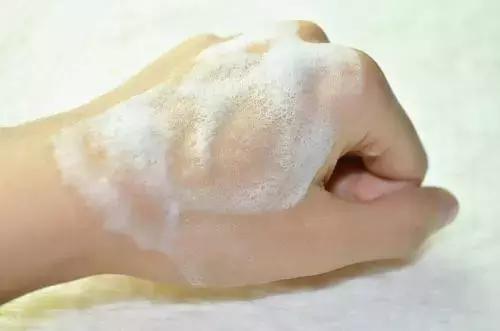 鸡皮肤夏天会好一些吗,夏天鸡皮肤解决方法