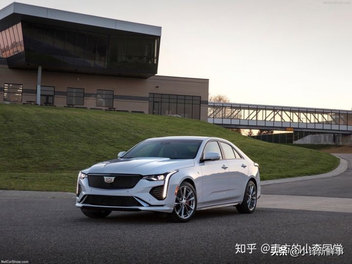 女人眼中的凯迪拉克xt6,女生眼中的奔驰和凯迪拉克