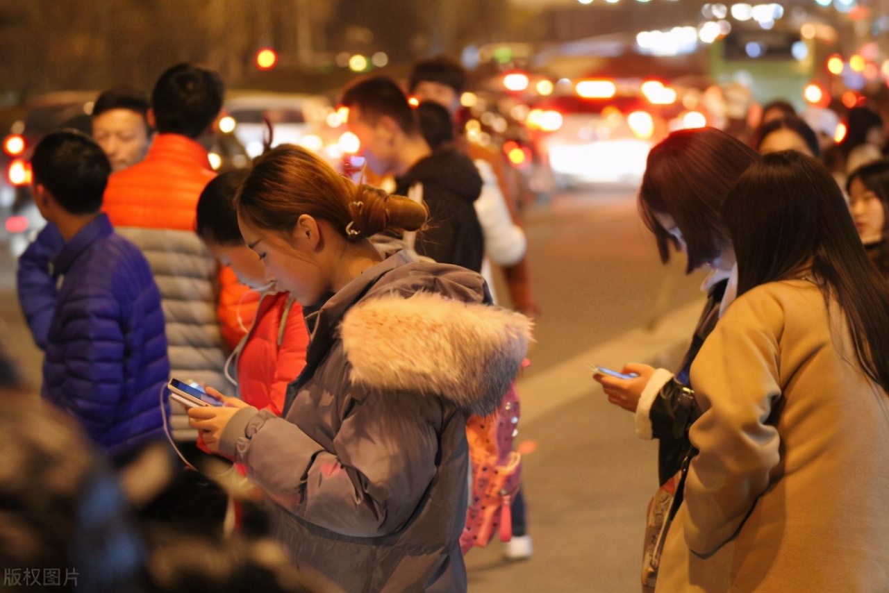 肩颈僵硬紧绷是什么类型的颈椎病,改变肩颈脖颈僵硬酸痛的方法