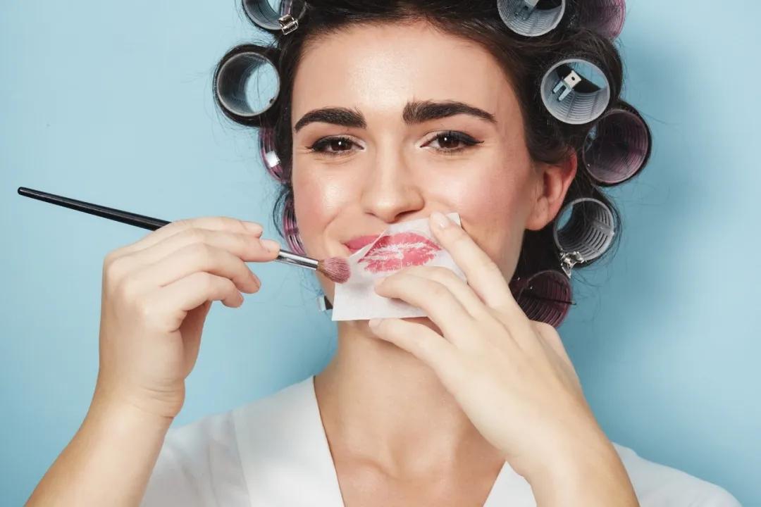 口红不沾口罩,不粘口罩的口红才是优秀的口红