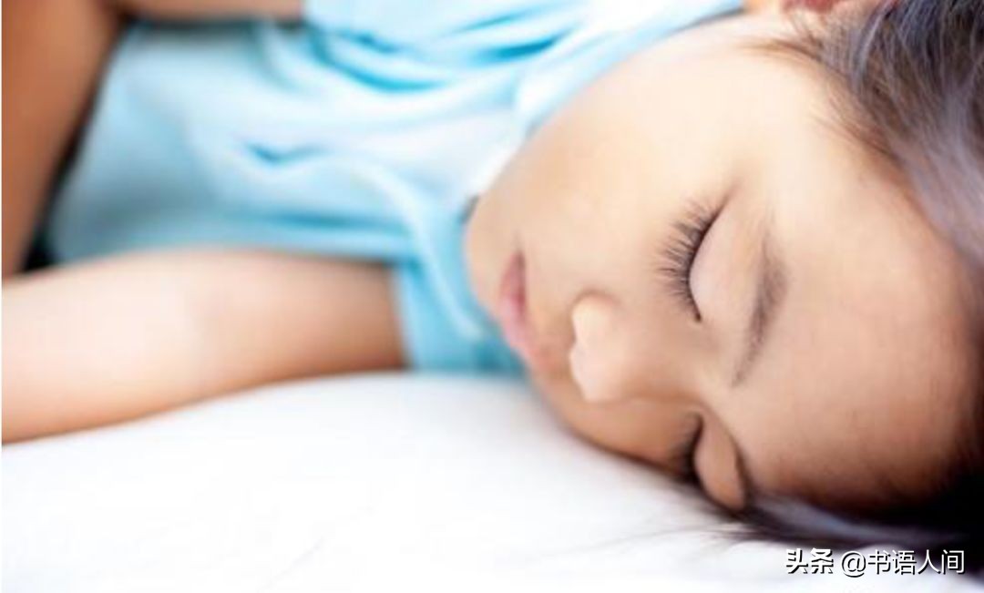 孩子老闹觉怎么哄睡,宝宝夜间总是醒怎么办