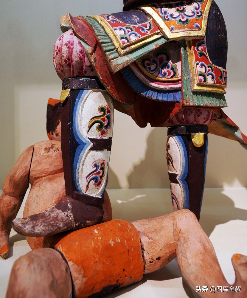 汉代彩绘俑一级文物图片高清,古代文物绘画线描三彩俑